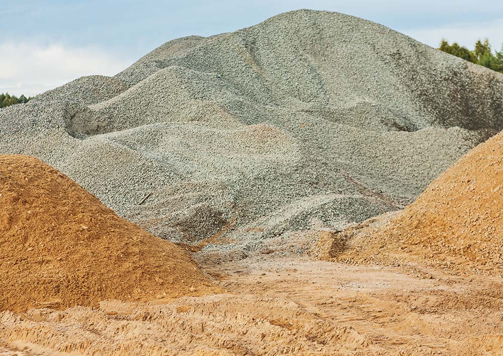 View on the pile of gravel and sand.